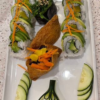 Vegetarian Sushi Combo (12pc)