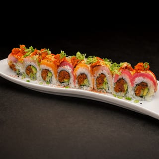 Spicy Rainbow Roll (8pc)